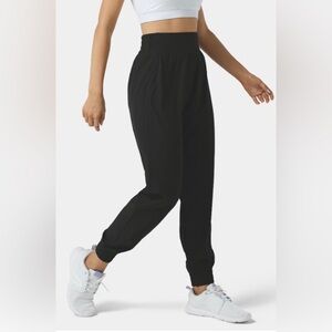 Halara High Waisted Elastic Waistband Plain Joggers - Size Small - Black